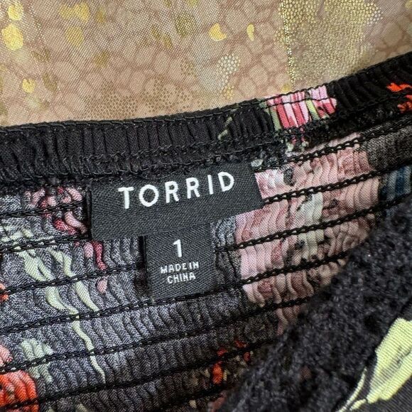 Torrid Black Red Blue Purple Floral Crochet Strap Peplum Challis Tank Top 1X - Picture 4 of 10